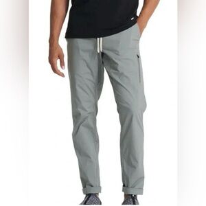 Vuori Men's Ripstop Climbing Pants, burnt sienna, EUC, size L